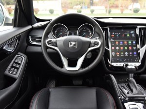 众泰汽车 众泰SR7 2016款 1.5T 自动高配版